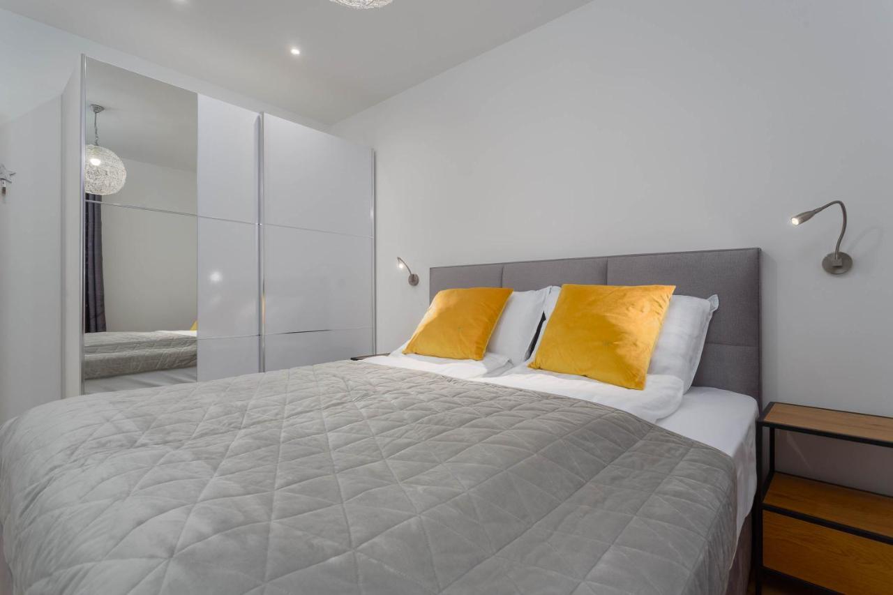 Luxury Residence Luca Krk Town Esterno foto