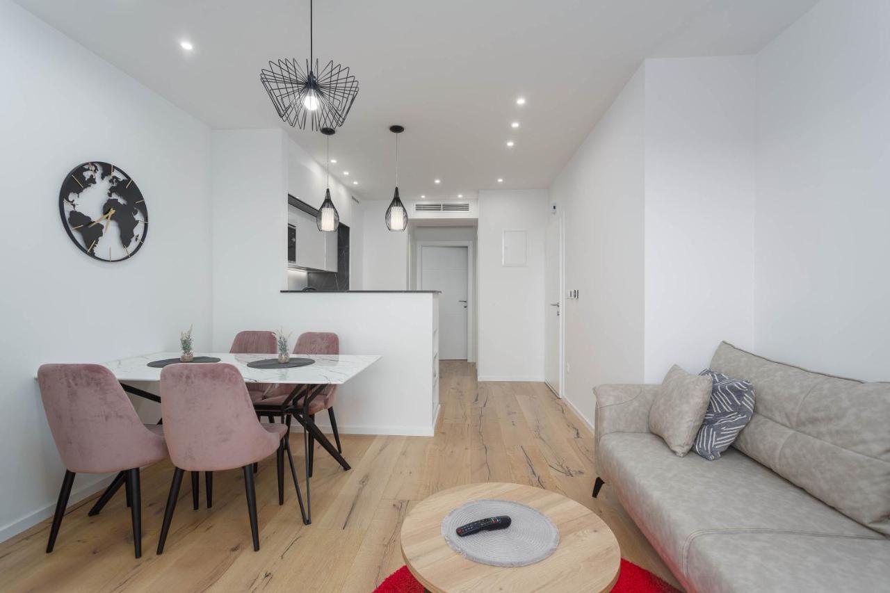 Luxury Residence Luca Krk Town Esterno foto