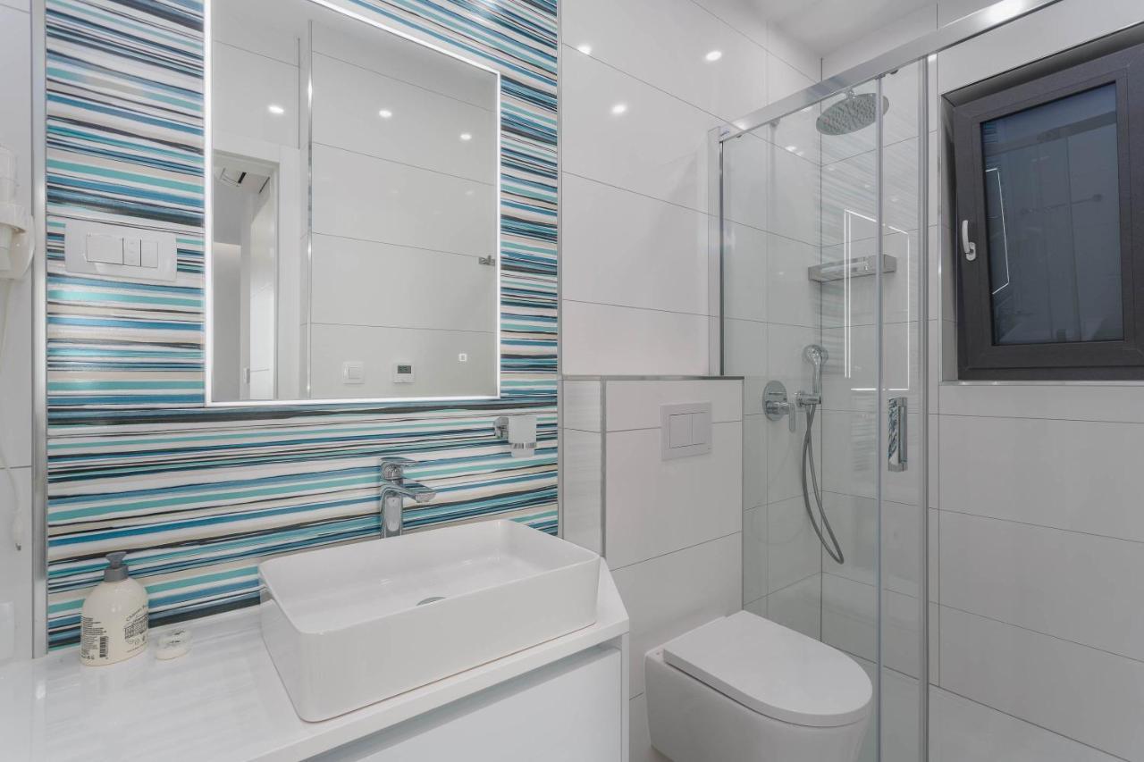 Luxury Residence Luca Krk Town Esterno foto